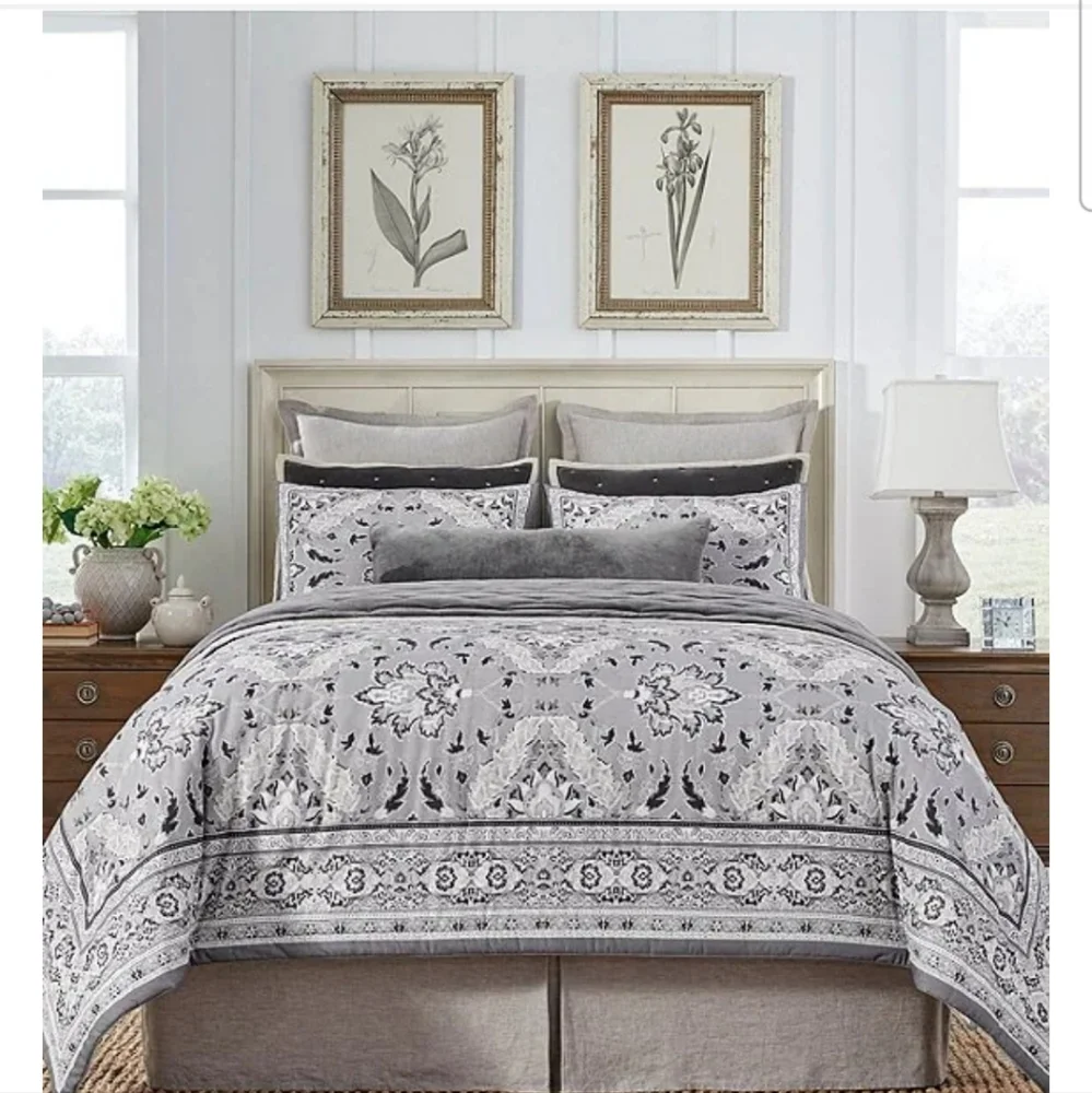 Southern Living Callaway Framed Medallion Print Comforter Mini Set